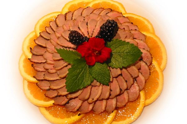 Teriyaki Entenbrustfilet auf Orangenscheiben