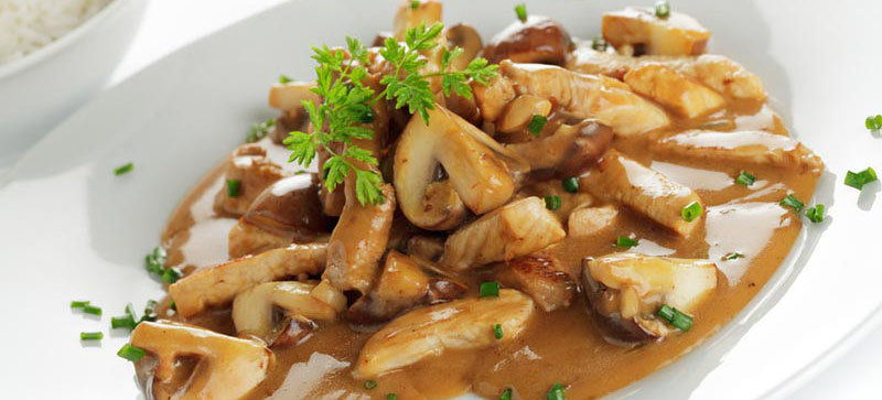 Schweinegeschnetzeltes mit Champignons und Reis