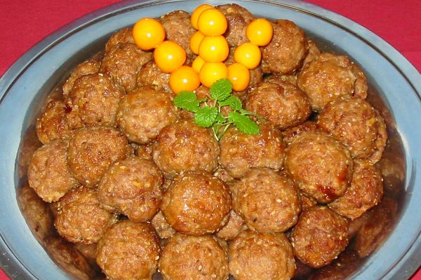 verschiedene Hackfleischbaellchen